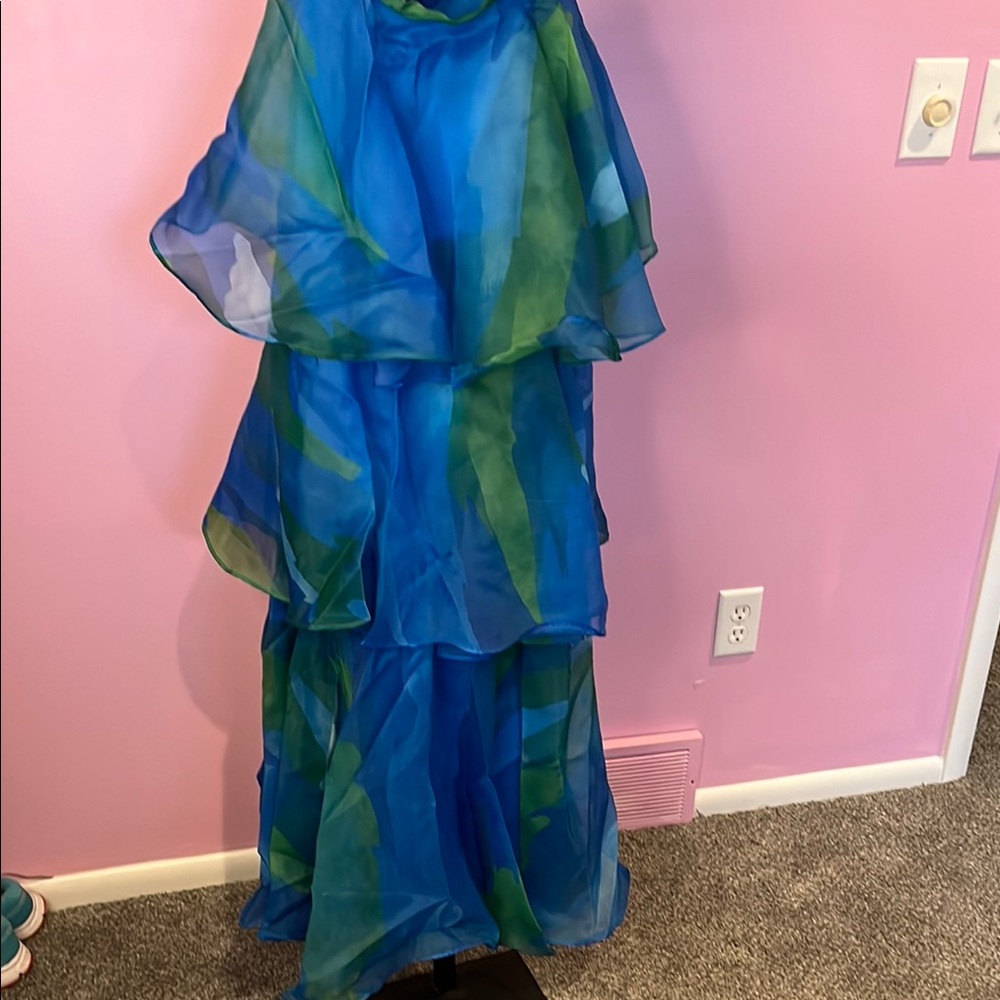 Blue and Green Layered Halter Dress - Picture 5 of 9